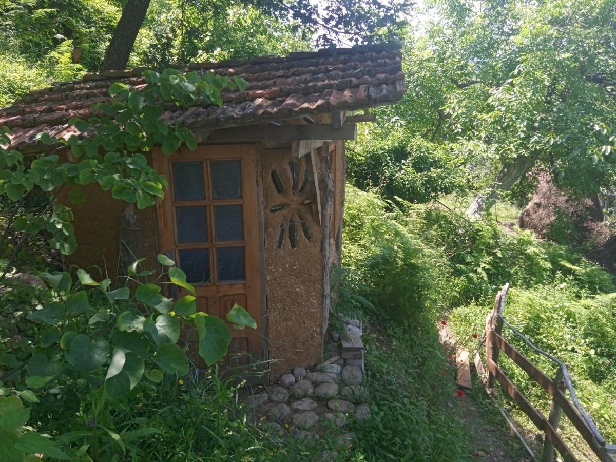 The House In The Village Pellumbas Extérieur photo