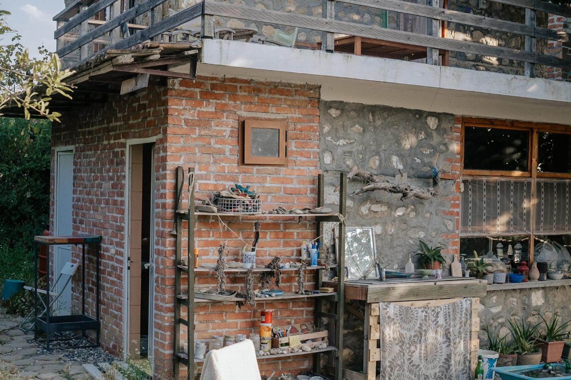 The House In The Village Pellumbas Extérieur photo