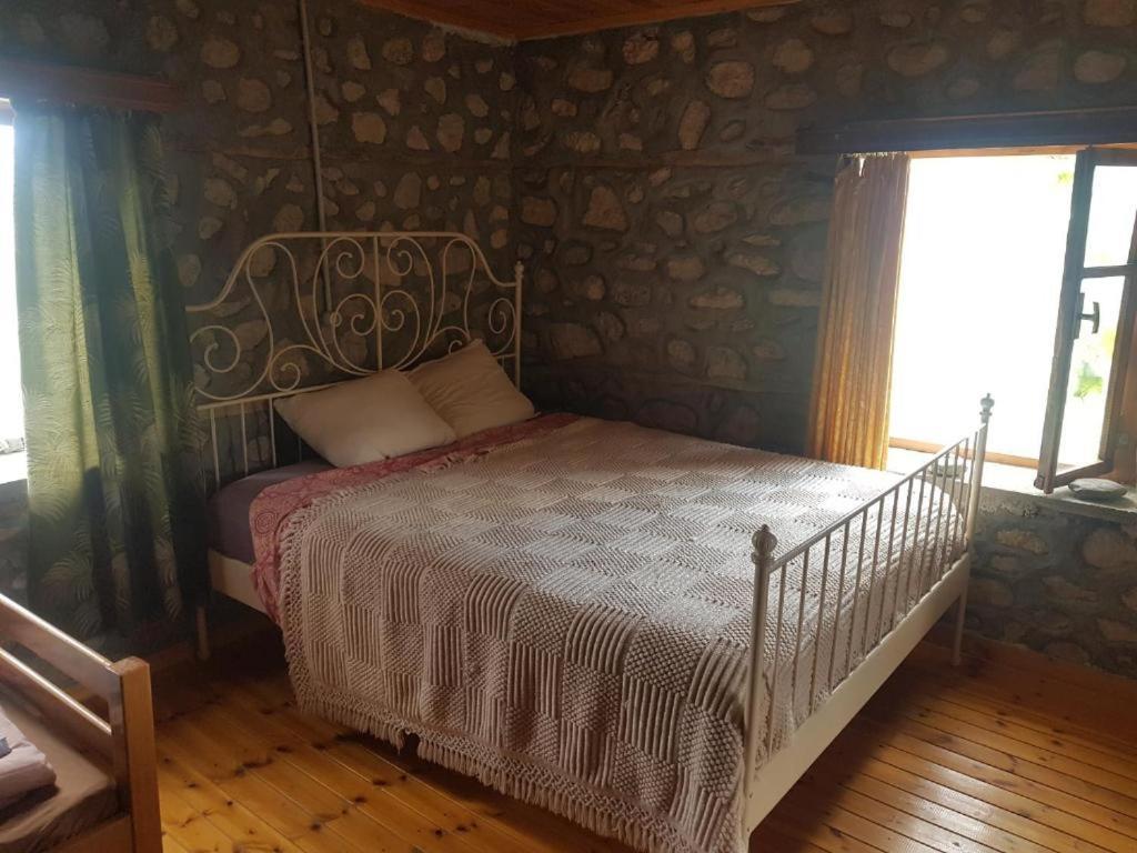 The House In The Village Pellumbas Chambre photo